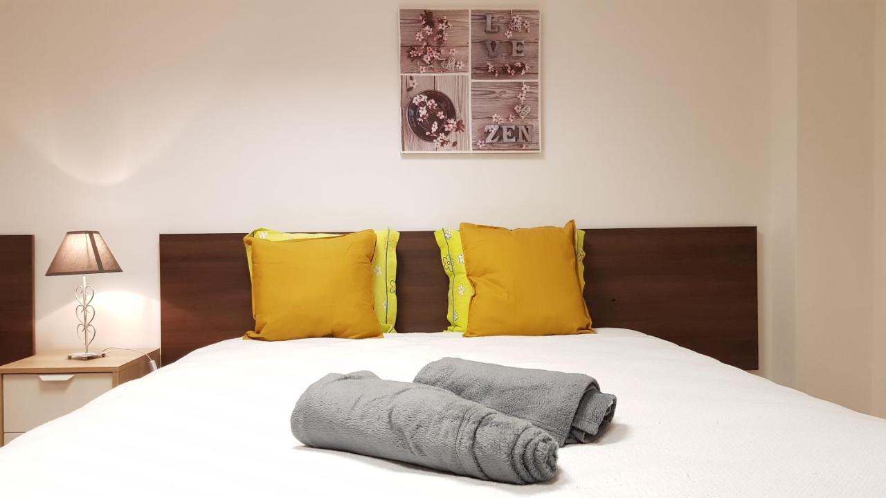 Apartment At Campo Center Порто Екстериор снимка